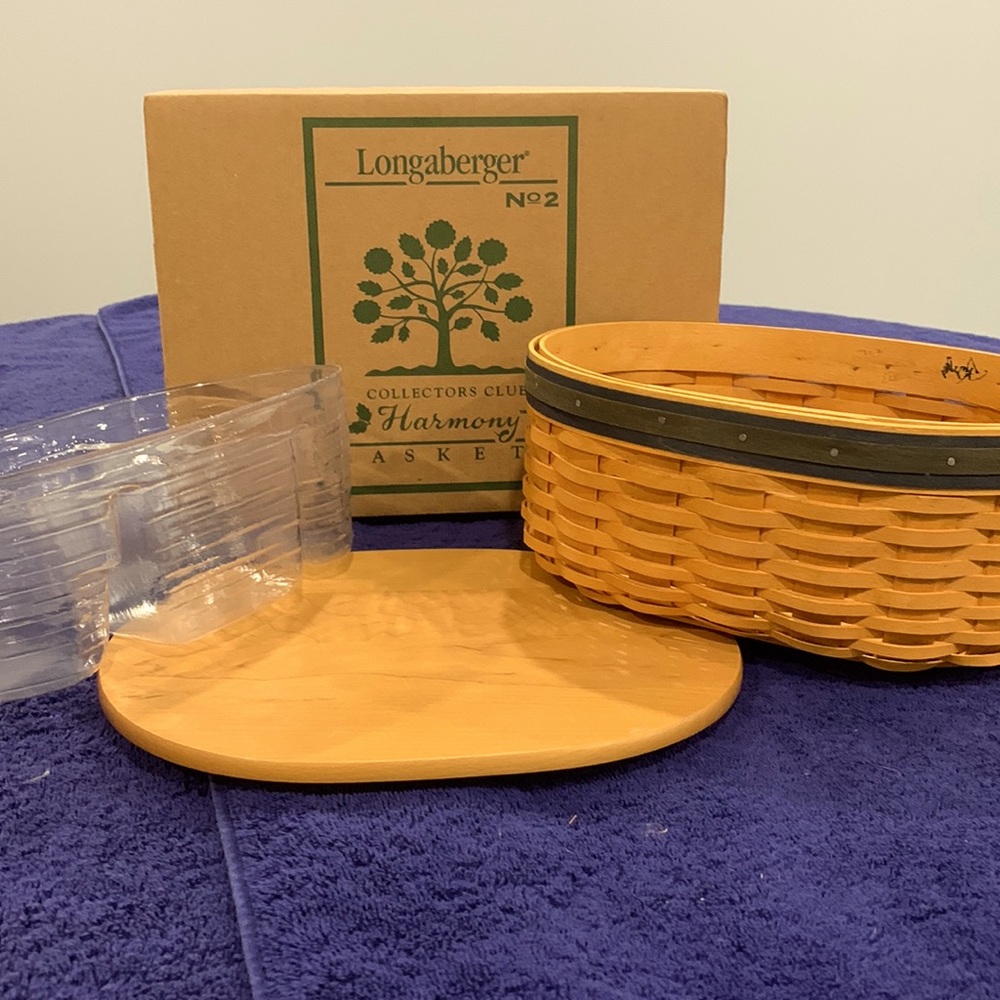 Longaberger Collectors Club Harmony basket #2 set.